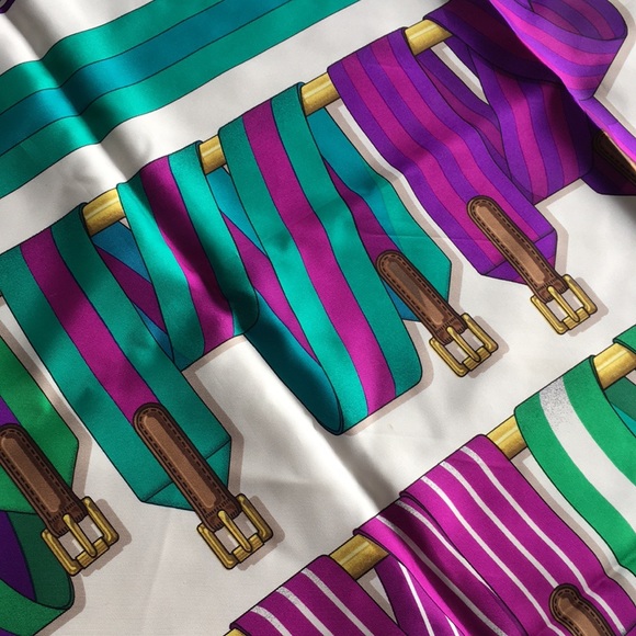 Hermès Belt Print 90 cm Silk Scarf - Picture 8 of 8
